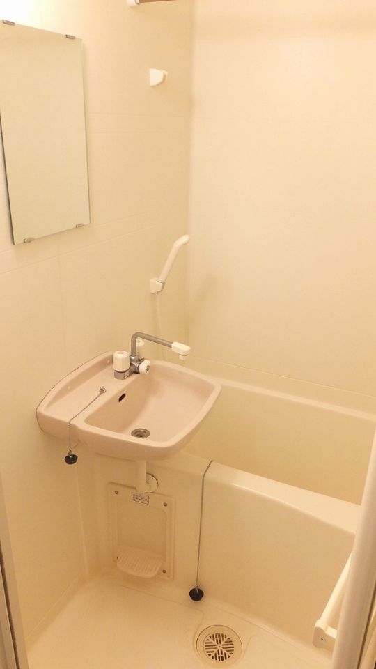 バス・シャワールーム　浴室換気乾燥機能付