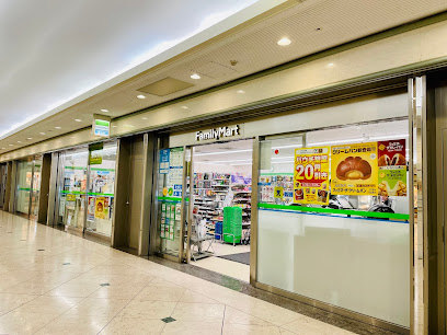 コンビニ　ファミリーマート 赤坂パークビル店（コンビニ）まで126m