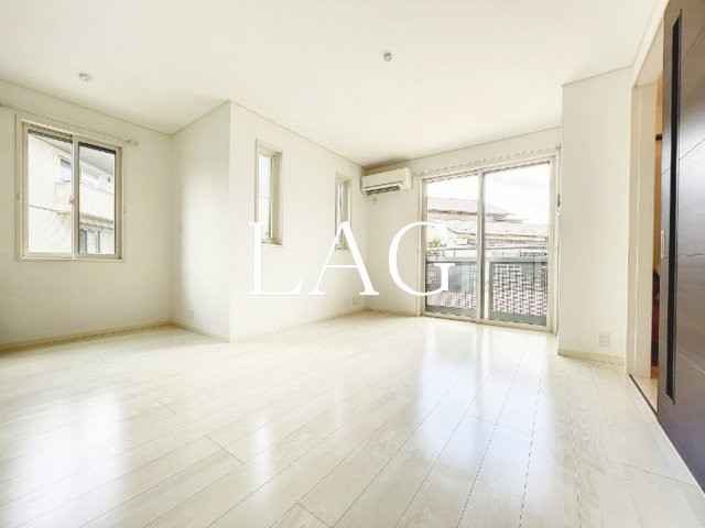 居室・リビング　洋室のお部屋です。