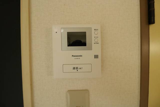 セキュリティ　モニター付きインターホンで安心です♪