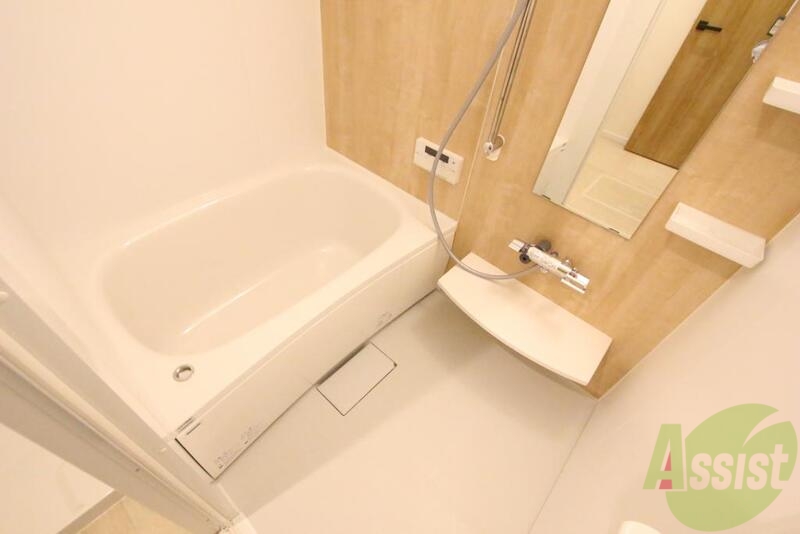 バス・シャワールーム　追い炊き・浴室乾燥機完備