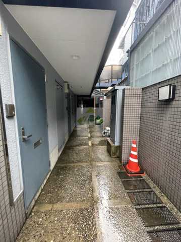 エントランス　こすたぁる