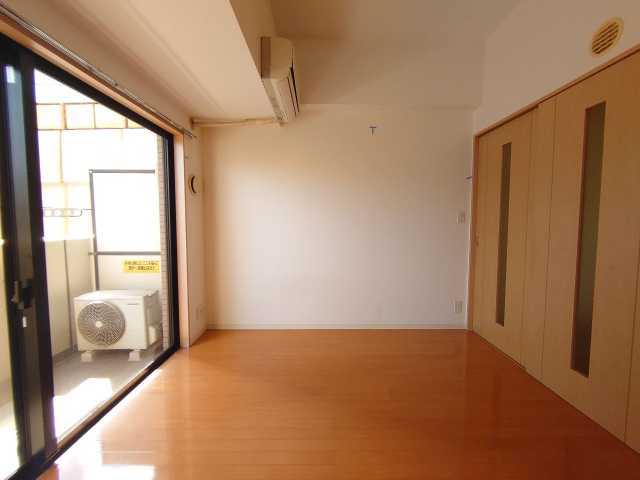 その他部屋・スペース　※同じ間取りの別部屋の写真になります。