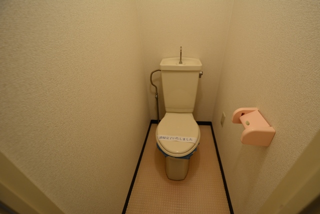 トイレ　コンパクトで使いやすいトイレです♪