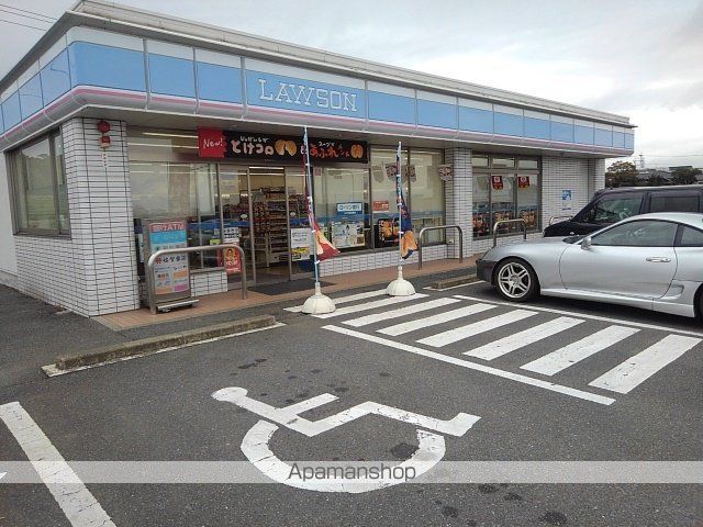 コンビニ　ローソン鳥栖インター店（コンビニ）まで640m