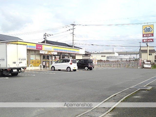 コンビニ　ミニストップ　筑後久冨店（コンビニ）まで820m