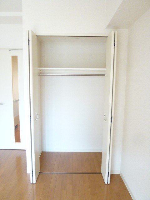 収納　205号室の写真です。