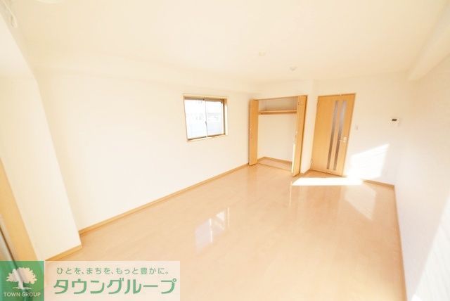居室・リビング　お問合せはタウンハウジングまで！※現地待合わせ相談可能