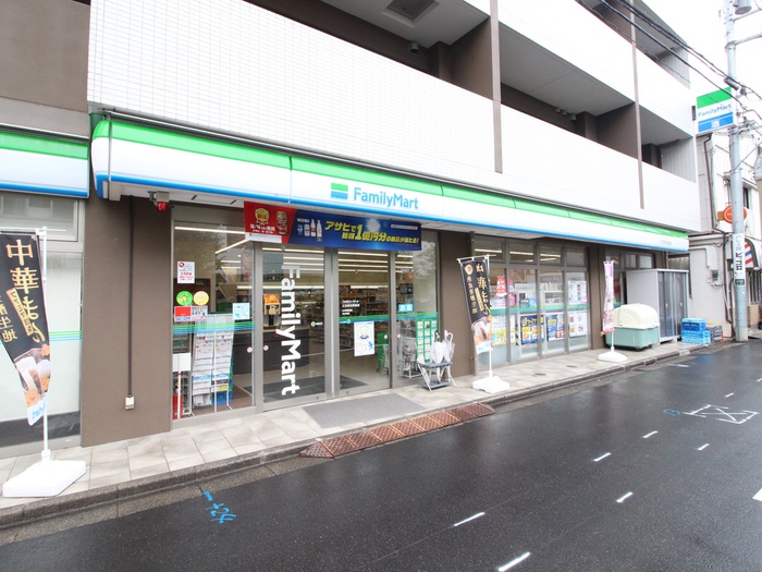 コンビニ　ファミリーマート 江古田日芸前店（コンビニ）まで363m