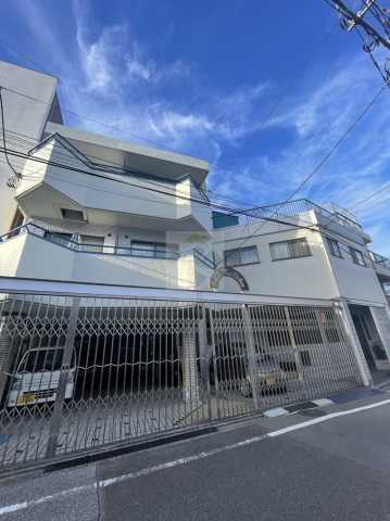 建物外観　ホワイトキャビン