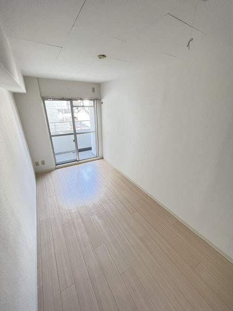 その他部屋・スペース　落ち着いて過ごせるお部屋なので、寝室にいかがでしょうか