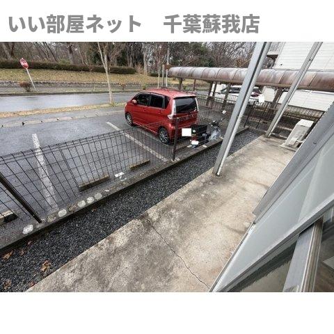 バルコニー　外からの目が気にならないバルコニーで洗濯物が干せます