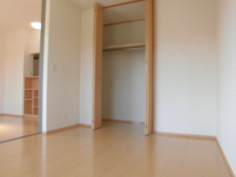 収納　図面と現状に相違がある場合には現状を優先
