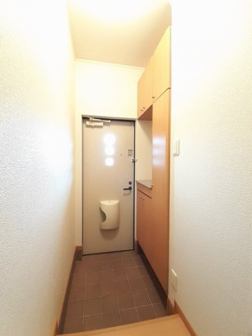 玄関　明るい玄関です