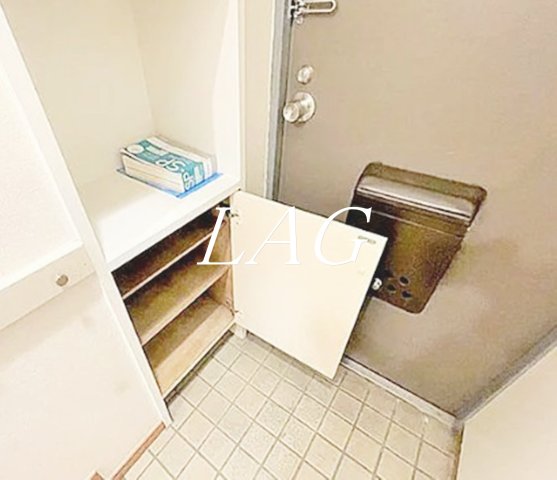 玄関　玄関です。