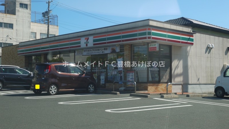 コンビニ　セブンイレブン豊橋飯村南4丁目店（コンビニ）まで443m