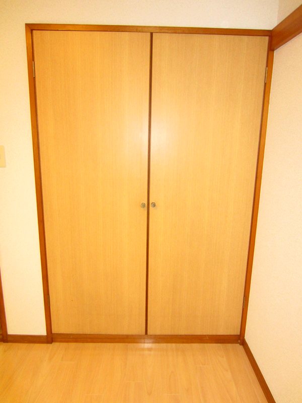 収納　大きな収納付きのお部屋