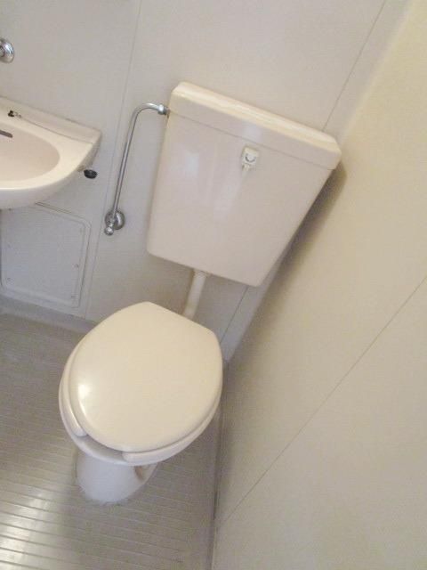 トイレ　★お部屋探しは株式会社タウンハウジング東京まで★