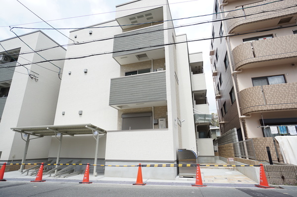 建物外観　オンライン内覧実施中