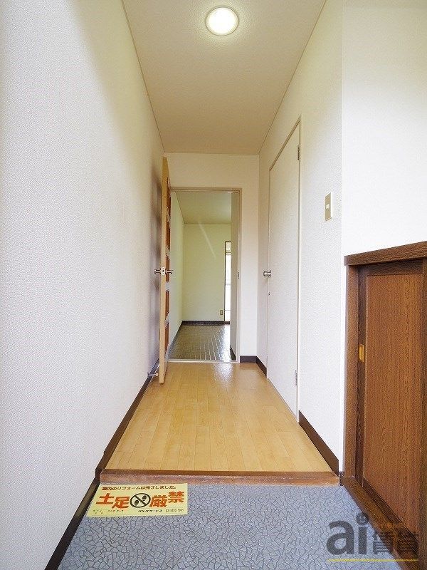 玄関　※同仕様写真です