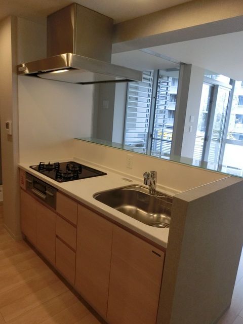 キッチン　同タイプ部屋　参考写真です