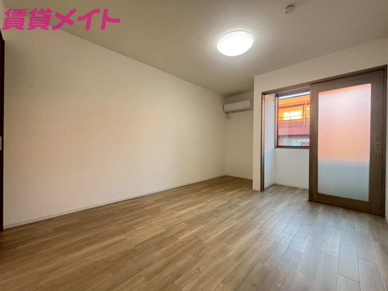 居室・リビング　同タイプ部屋写真です。