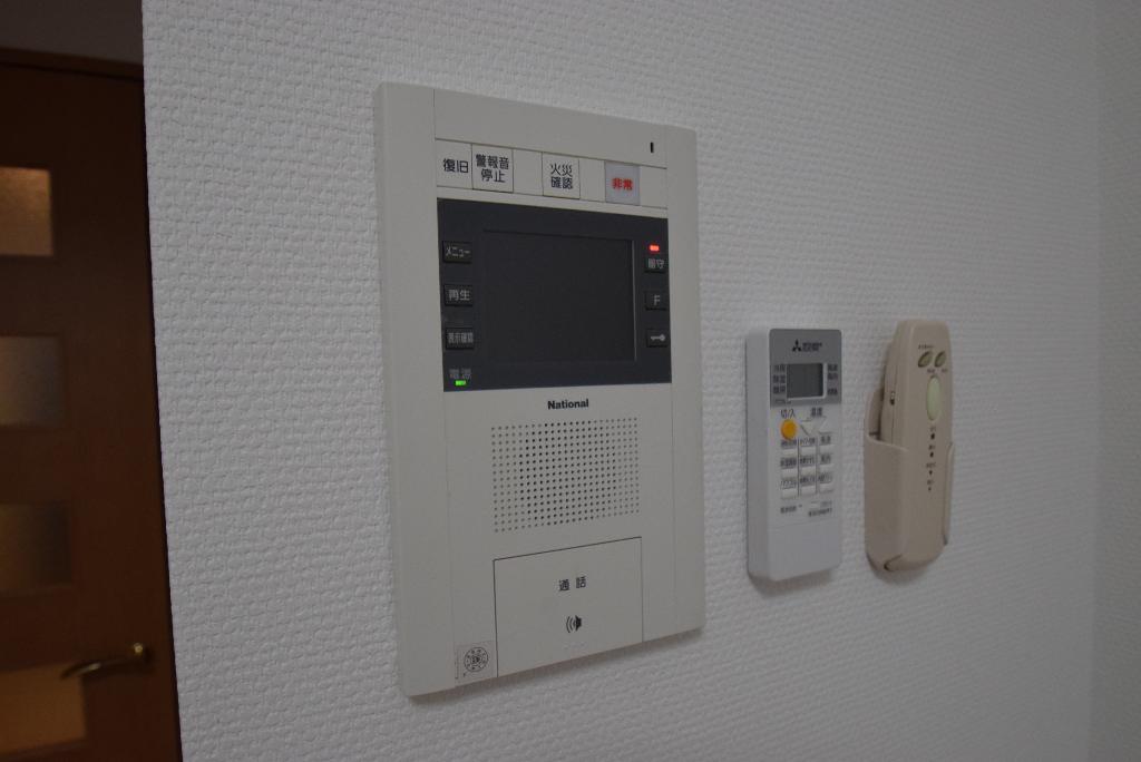 セキュリティ　カメラ付インターホン