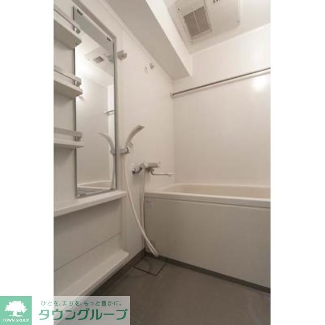 バス・シャワールーム　※写真は同タイプ住戸です。