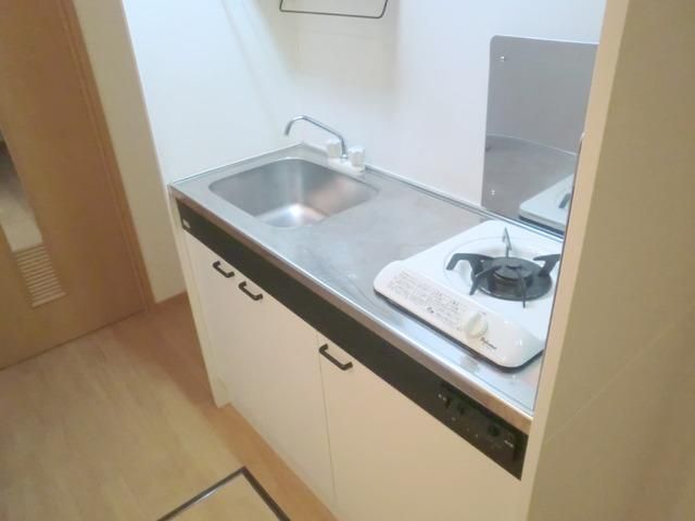 キッチン　★ガス１口システムキッチンで調理スペースもございます★