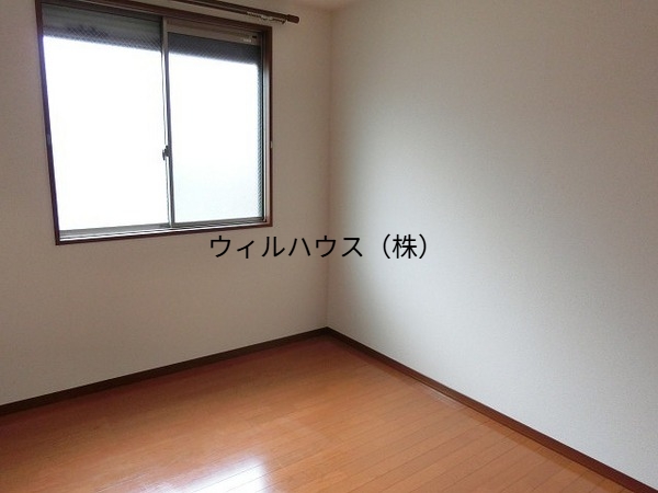 その他部屋・スペース　明るい洋室！