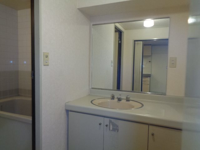 洗面設備　参考写真