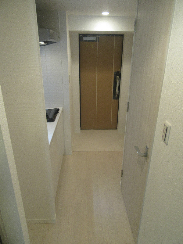 エントランス　廊下