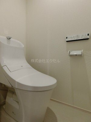 トイレ　温水洗浄便座付きのトイレ♪