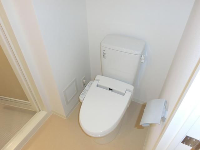 トイレ　★ウォシュレット付のトイレです★