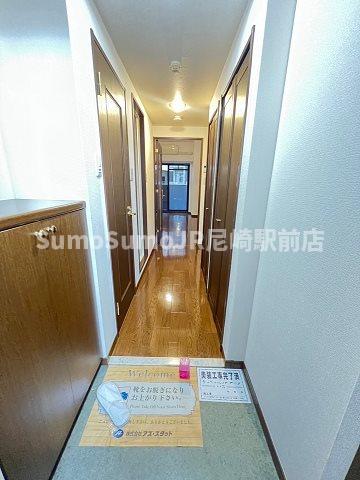 玄関　落ち着いた玄関です