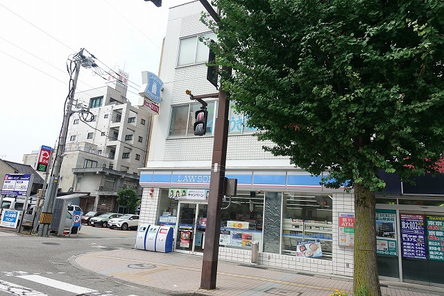 コンビニ　ローソン（コンビニ）まで546m