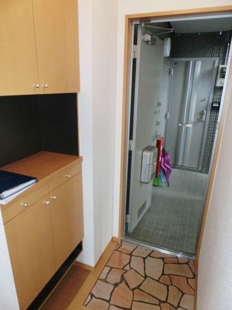 玄関　シューズＢＯＸ付いてます。