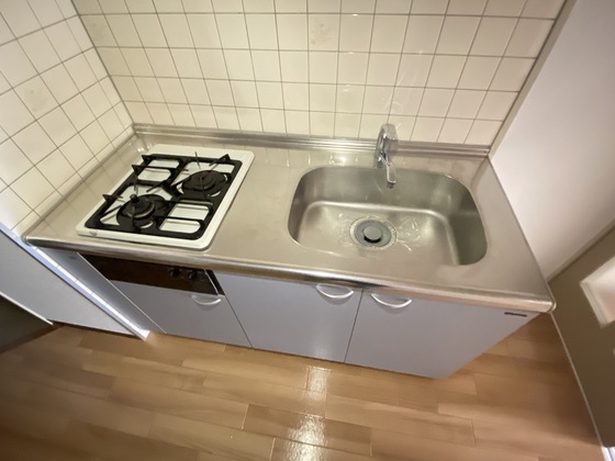 キッチン　※別部屋の写真です