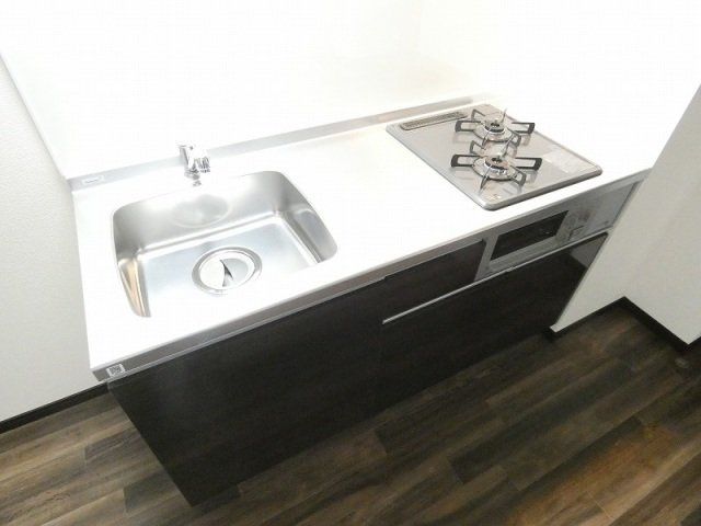 キッチン　2口ガスコンロのシステムキッチンです。
