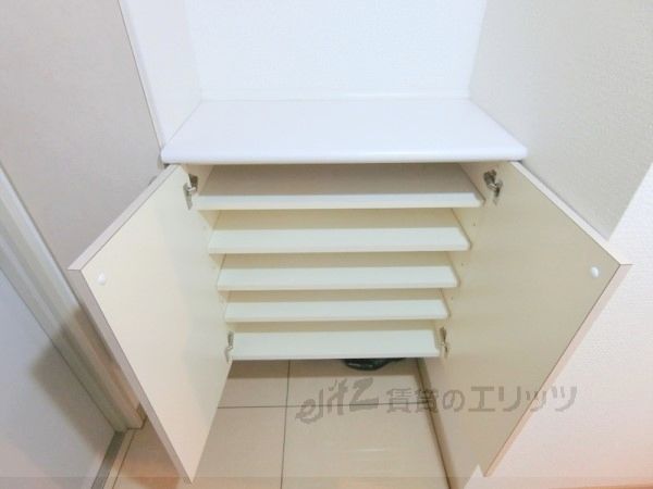 その他設備　下駄箱