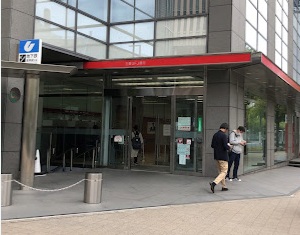 銀行　三菱UFJ銀行　三宮支店（銀行）まで294m