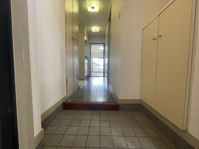 玄関　喜八マンション