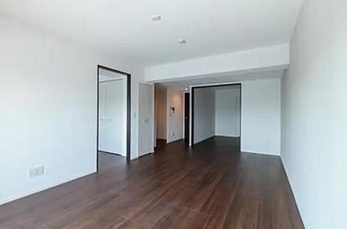 居室・リビング　※別部屋の参考写真です。