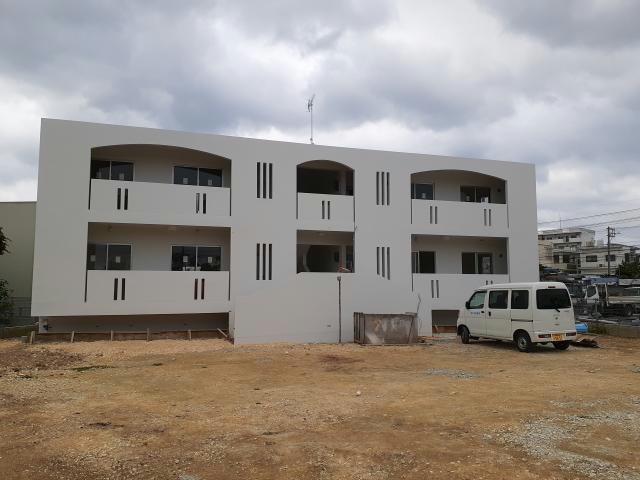 建物外観　建築中