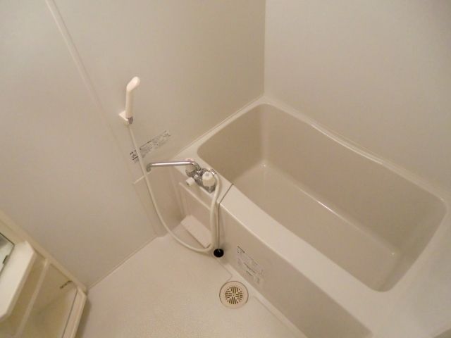 バス・シャワールーム　もちろんバス・トイレ別