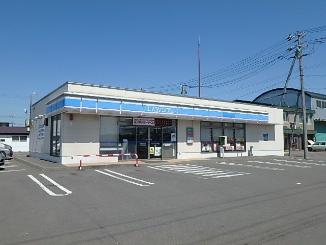 コンビニ　ローソン苫小牧船見町店（コンビニ）まで108m