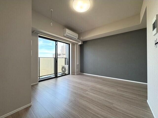 居室・リビング　南東向きのお部屋です