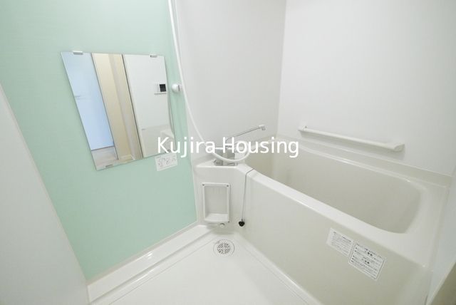 バス・シャワールーム　バストイレ別なので湯船に浸かってゆったりバスタイム♪