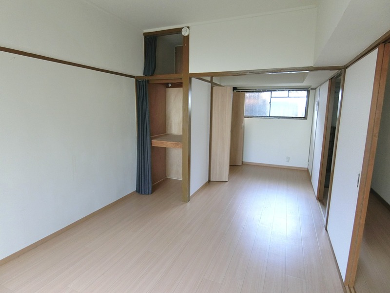 第一白川ハイツの居間写真