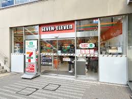 コンビニ　セブンイレブン東京ドームシティミーツポート店（コンビニ）まで242m